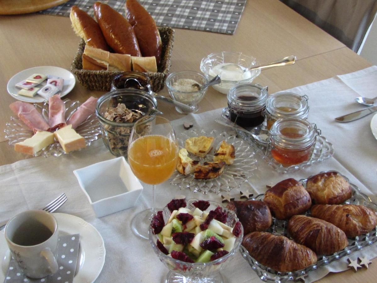Reve Gourmand Bed & Breakfast Beauraing Exterior photo